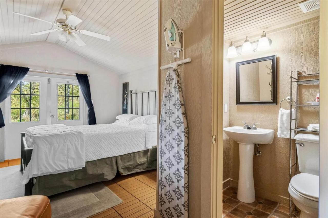 Four Winds Victorian Venue & Suites Bonham Bagian luar foto